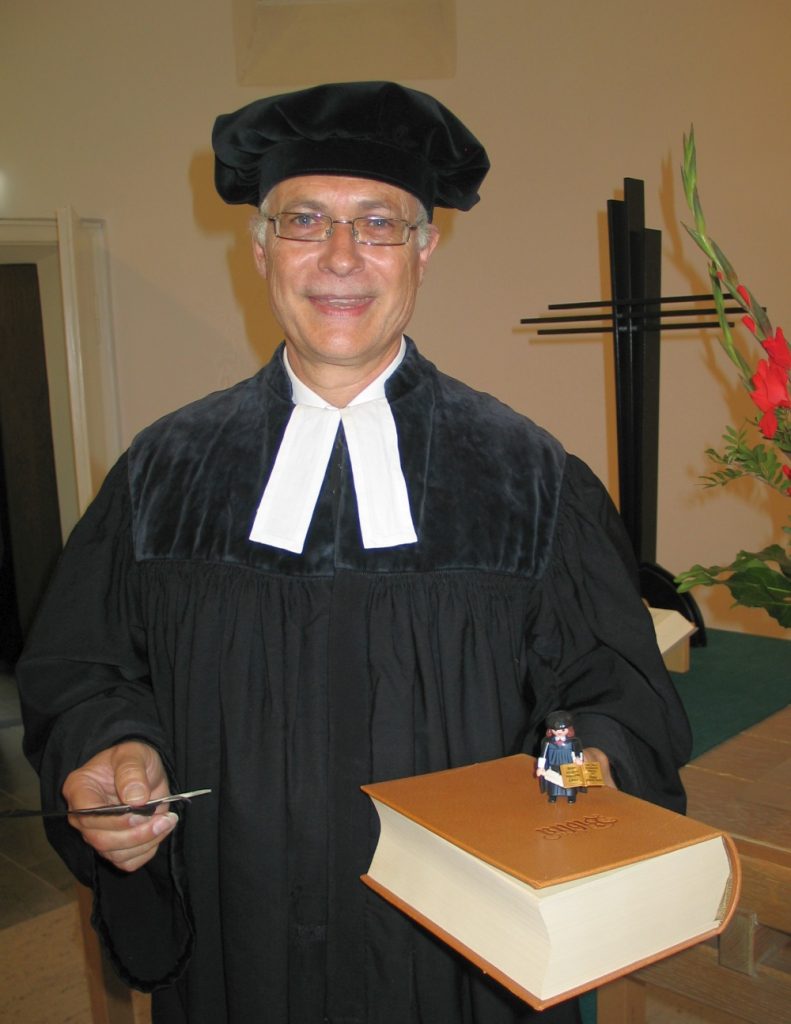 Foto (Petra Stroh): Jona Luther mit Lutherhut