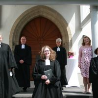 Im kleinen Kreis feierlich ordiniert