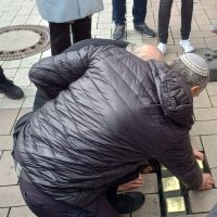 Stolpersteinverlegung während Altenkirchener Menschenrechtstage