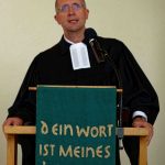 Präses Dr. Thorsten Latzel predigt in Weyerbusch