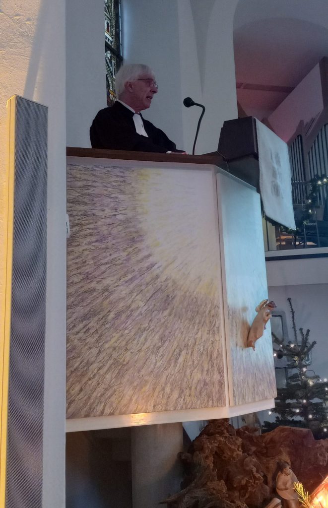 Pfarrer Peter Zahn predigt