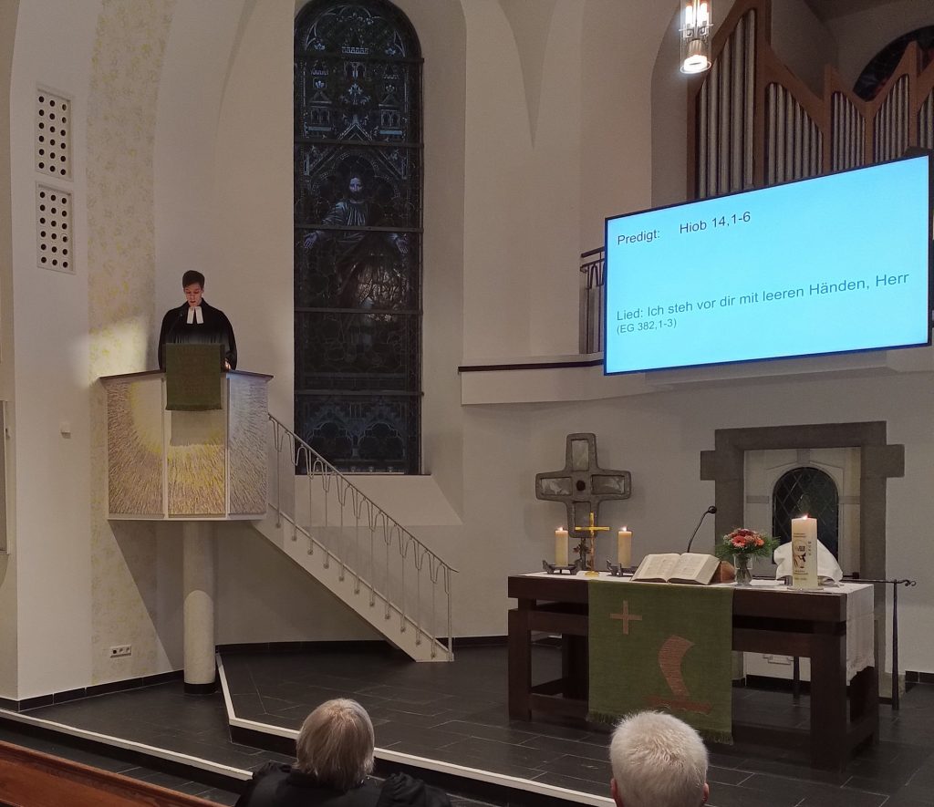 Pfarrer Jurij Lange predigt