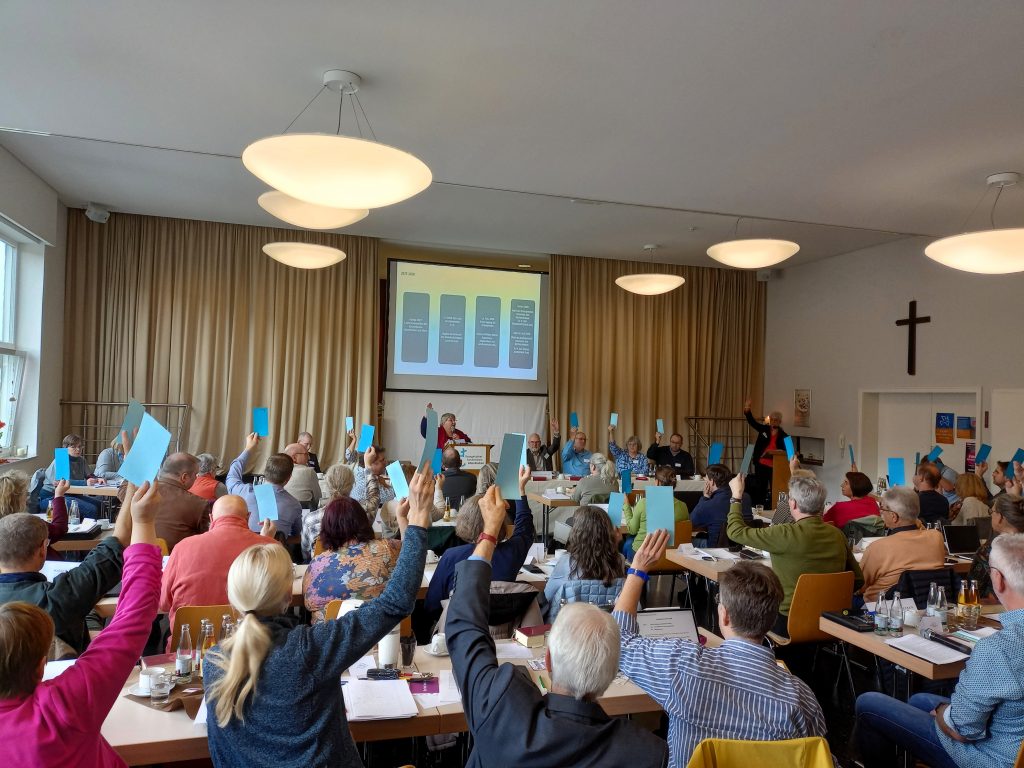 Abstimmung auf der Herbstsynode 2025