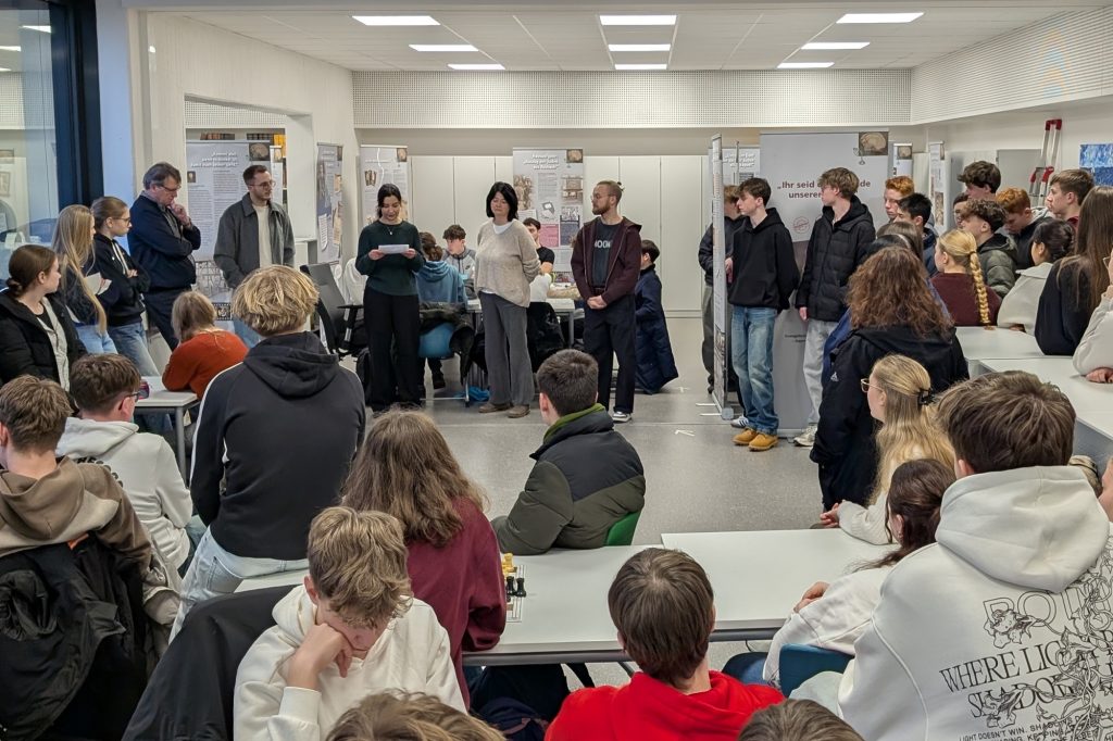 Foto (Gymnasium Wissen): Seligmann-Ausstellung