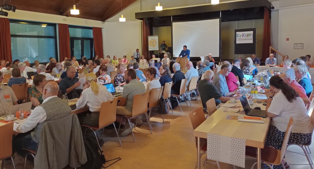 Die Synode tagt.